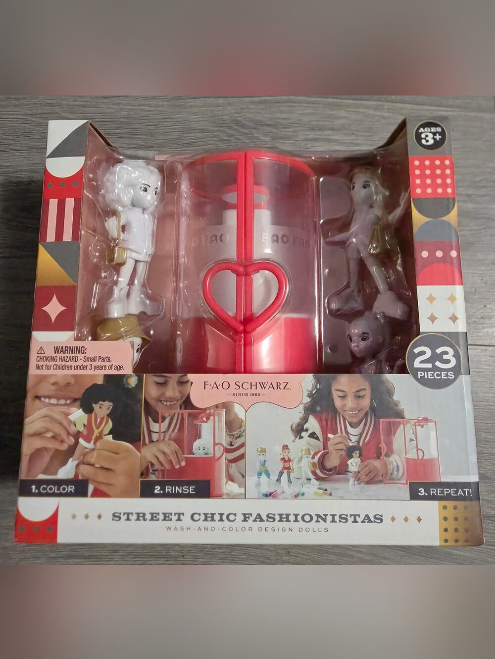 FAO Schwarz Street Chic Fashionistas Wash-and-Color Design Dolls - Red